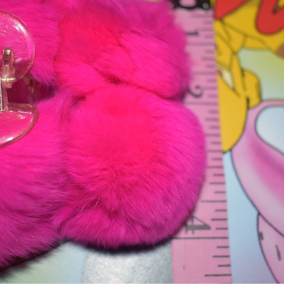 Pink Fluffy Puff Claw Clip - Picture 5 of 5